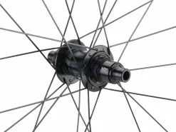ZIPP Set De Roues En Carbone 303 S Tubeless Disc Center Lock 10 ZIPP Set De Roues En Carbone 303 S Tubeless Disc Center Lock -Roues 28" Soldes 475252